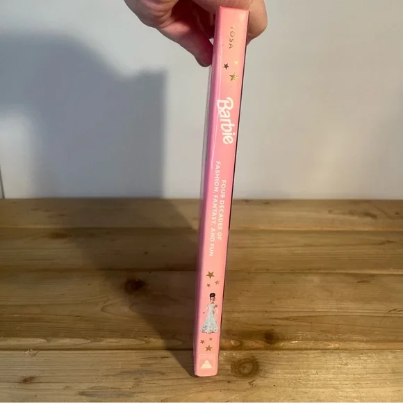 Barbie Four Decades Of Fashion, Fantasy, and Fun Hardcover Book DJ Vintage 1998! - Picture 4 of 6